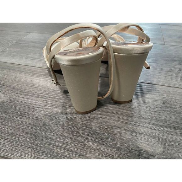 Badgley Mischka Womens 9.5 Tayten Heeled Sandal Jeweled Heels Satin - Picture 5 of 11